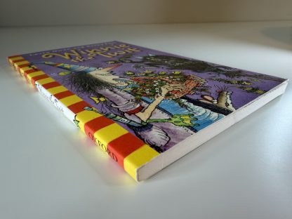 An image of the book Winnie the Twit by Laura Owen and Korky Paul