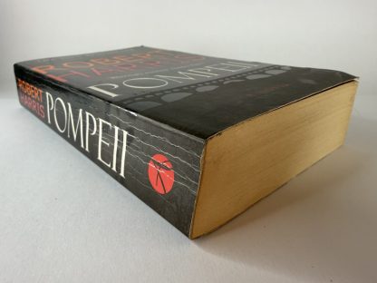 An image of the book Pompeii by Robert Harris