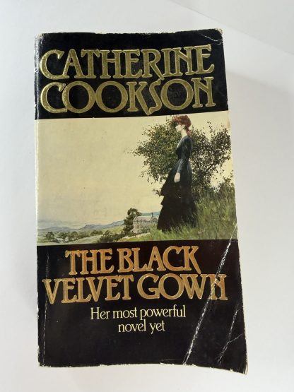 An image of the book The Black Velvet Gown by Catherine Cookson