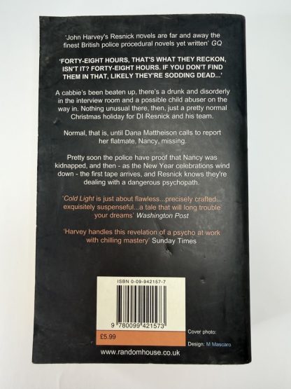 An image of the book Cold Light by John Harvey