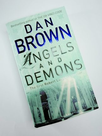 An image of the book Angels and Demons by Dan Brown