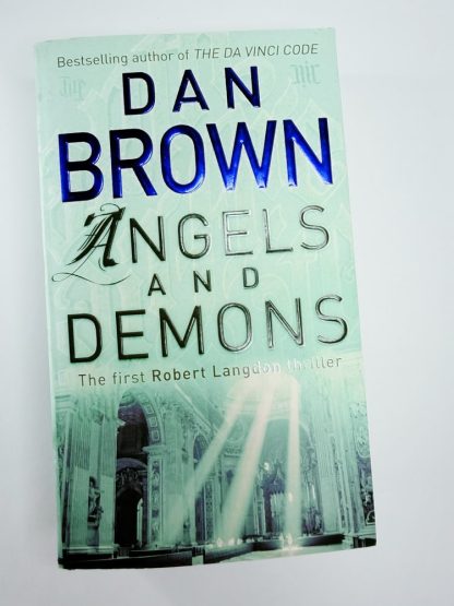 An image of the book Angels and Demons by Dan Brown