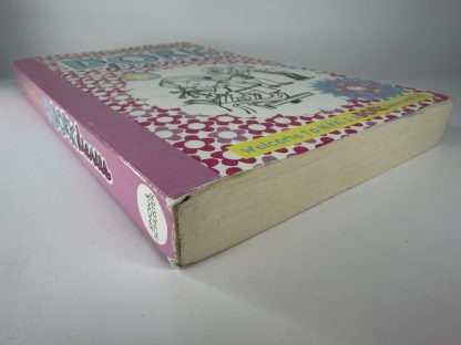 An image of the book Dork Diaries by Rachel Renée Russell