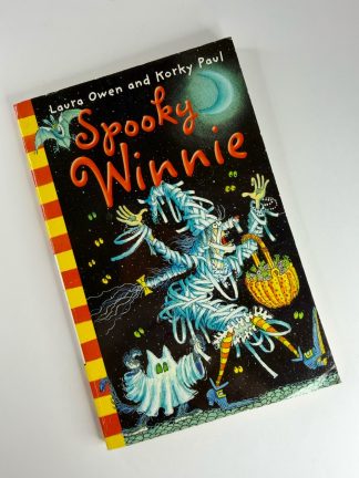 An image of the book Spooky Winnie by Laura Owen and Korky Paul