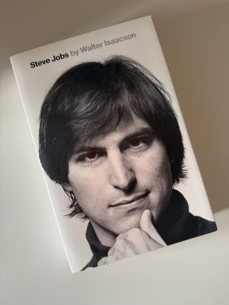 An image of the book Steve Jobs by Walter Isaacson