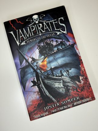 An image of the book Vampirates by Justin Somper