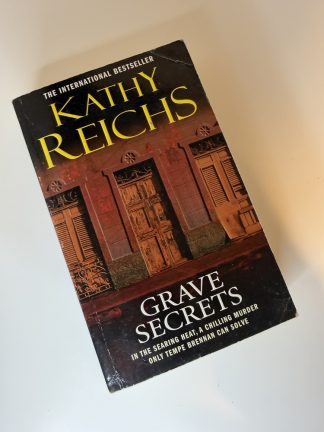 An image of the book Grave Secrets by Kathy Reichs