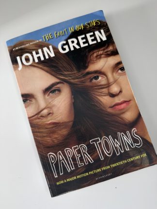 An image of the book Paper Towns by John Green