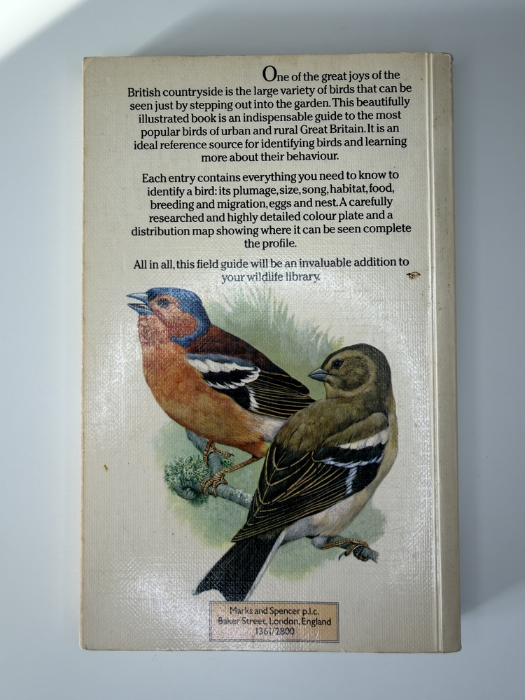 An image of the book Field Guide to British Birds Garden and Countryside by Robert Burton