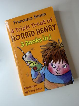 An image of the book A Triple Treat of Horrid Henry by Francesca Simon