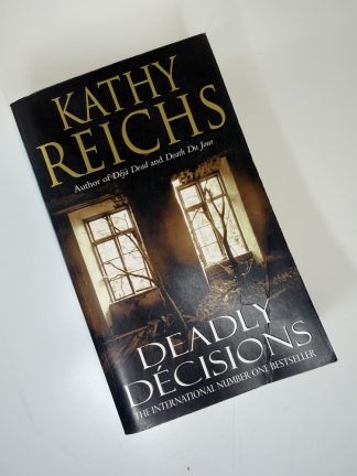 An image of the book Deadly Decisions by Kathy Reichs