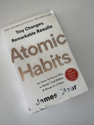 An image of the book Atomic Habits by James Clear