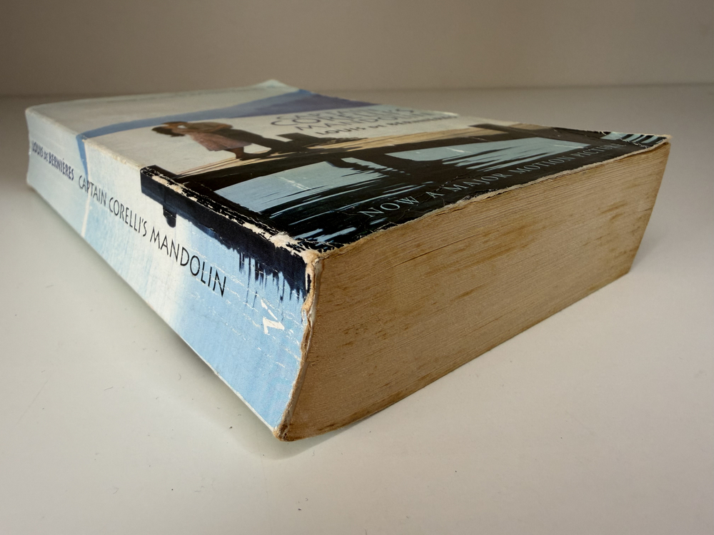 An image of the book Captain Corelli's Mandolin by Louis de Bernières