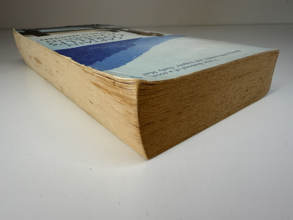 An image of the book Captain Corelli's Mandolin by Louis de Bernières