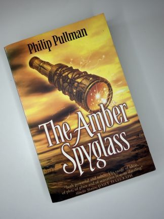An image of the book The Amber Spyglass by Philip Pullman